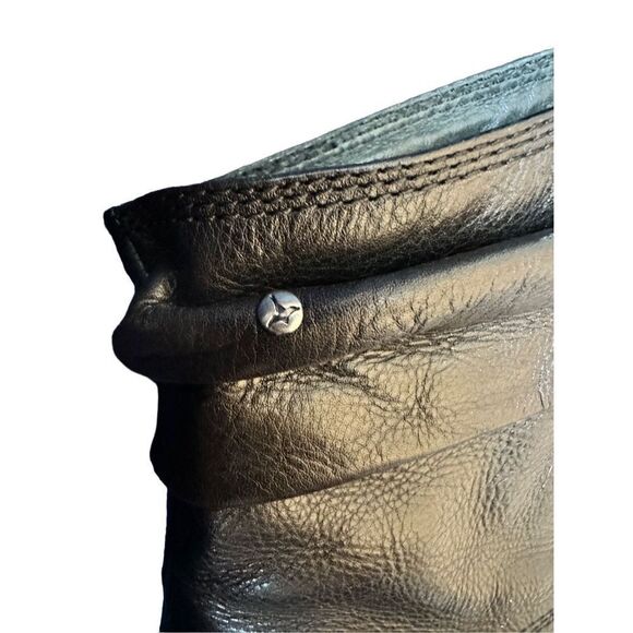 Pikolinos Black Scrunch Leather Bootie - Picture 12 of 13